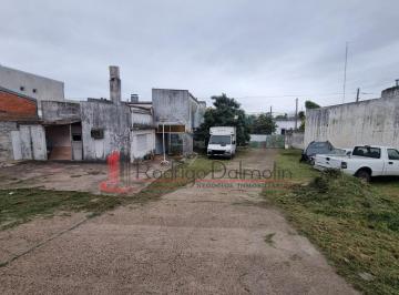Casa · 420m² · 5 Ambientes · Vendo. Propiedad Céntrica Ideal Para Desarrollo. Concordia, Er