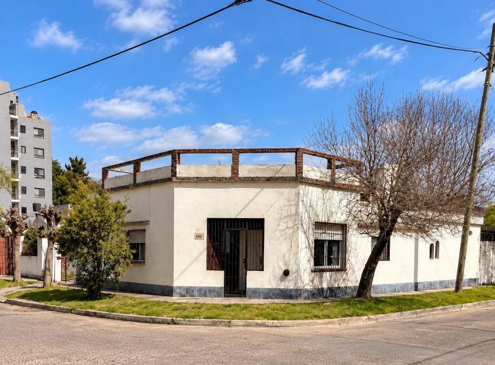 Casa · 150m² · 3 Ambientes · 1 Cochera