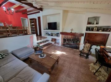 Casa · 104m² · 4 Ambientes · 2 Cocheras · Vendo. Casa en Barrio Belgrano. Concordia, Er.