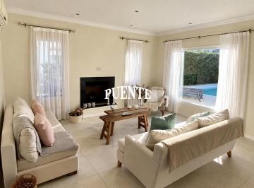Casa · 365m² · 6 Ambientes · 4 Cocheras · Casa en Alquiler Sin Muebles en Los Sauces Nordelta