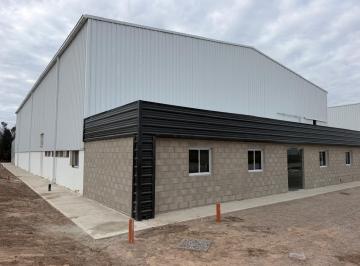 Bodega-Galpón · 1250m² · Nave Industrial en Venta en Ecoparque | con Renta en Usd | Escritura
