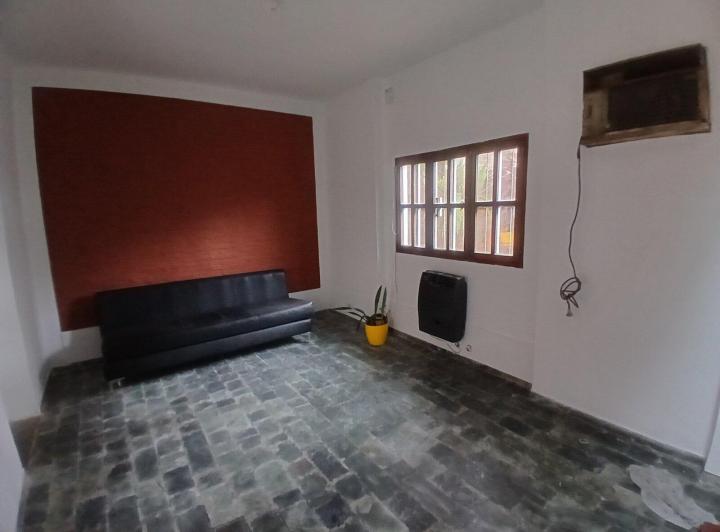 Casa · 90m² · 5 Ambientes