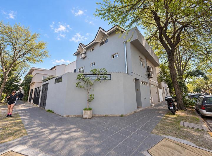 Casa · 101m² · 5 Ambientes · 1 Cochera