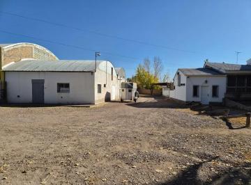 Bodega-Galpón · 900m² · 3 Cocheras · Galpones y Casa en Venta - Maipú, Mendoza