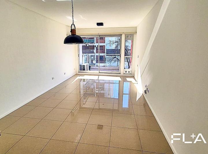 Departamento · 60m² · 2 Ambientes · 1 Cochera