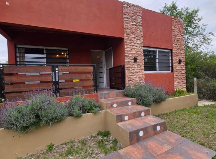 Casa · 141m² · 5 Ambientes · 1 Cochera
