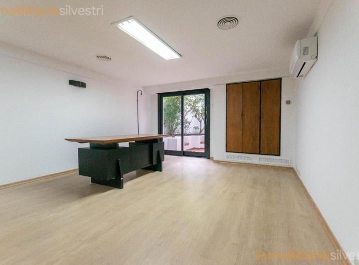 Oficina comercial · 89m² · 3 Ambientes · 1 Cochera