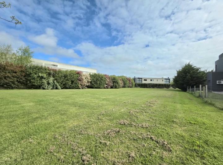 Terreno · 759m²