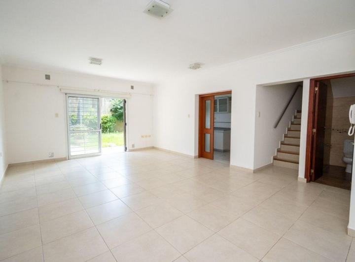 Casa · 190m² · 6 Ambientes · 1 Cochera