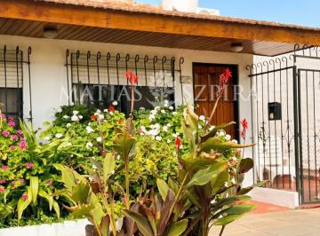 PH · 91m² · 3 Ambientes · 1 Cochera · PH en Castelar Norte