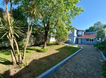 Casa · 160m² · 5 Ambientes · 3 Cocheras · Casas en Venta en Tolosa La Plata