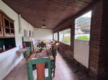 Casa · 136m² · 3 Ambientes · 1 Cochera · PH en Venta en Pergamino con Patio