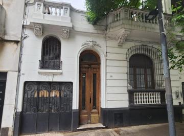 Local comercial de 4 ambientes, Caballito · Excelente Local/casa Estilo Apto Comercial