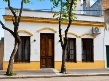 Casa de 7 ambientes, Gualeguaychú · Casa Céntrica Sobre Calle Rivadavia. a 2 Cuadras de La Municipalidad. Gualeguaychú, Entre Ríos