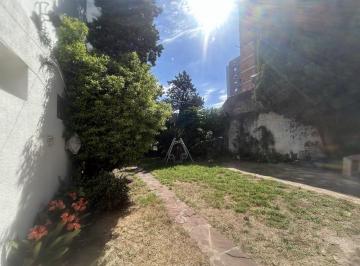 Casa · 150m² · 6 Ambientes · 1 Cochera · Casa en Ramos Mejia