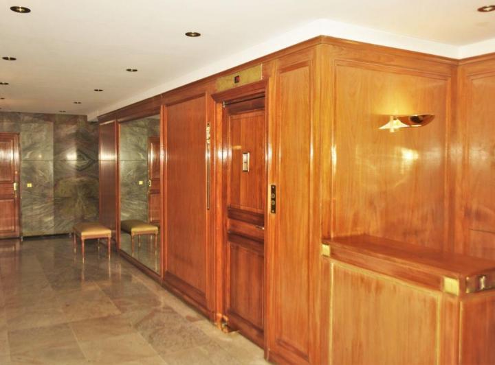 Departamento · 270m² · 6 Ambientes · 1 Cochera