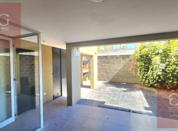 PH · 127m² · 4 Ambientes · Casa en Venta 3 Dorm. en La Plata