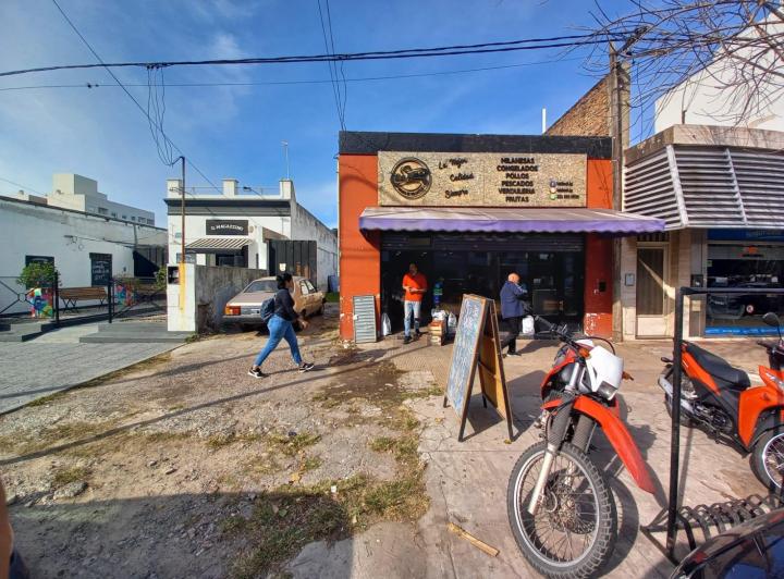 Local comercial · 200m² · 1 Ambiente