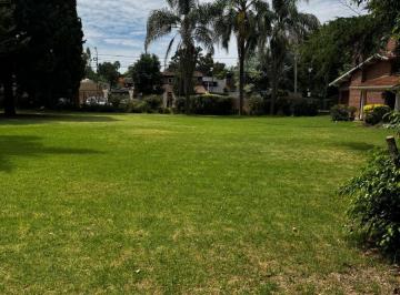 Casa en Venta de 4 ambientes Don Torcuato · Excelente Casa con Pileta, S9bre Lote de 3000 M²,ev Av