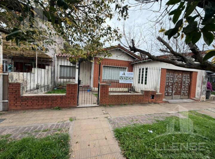 Casa · 343m² · 4 Ambientes · 4 Cocheras