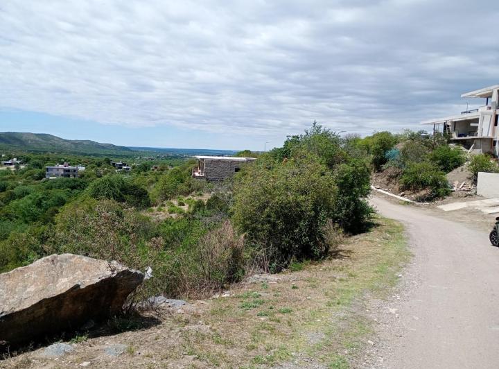 Terreno · 1050m²