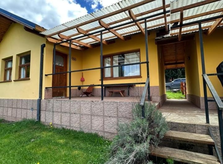 Casa · 1000m² · 10 Ambientes