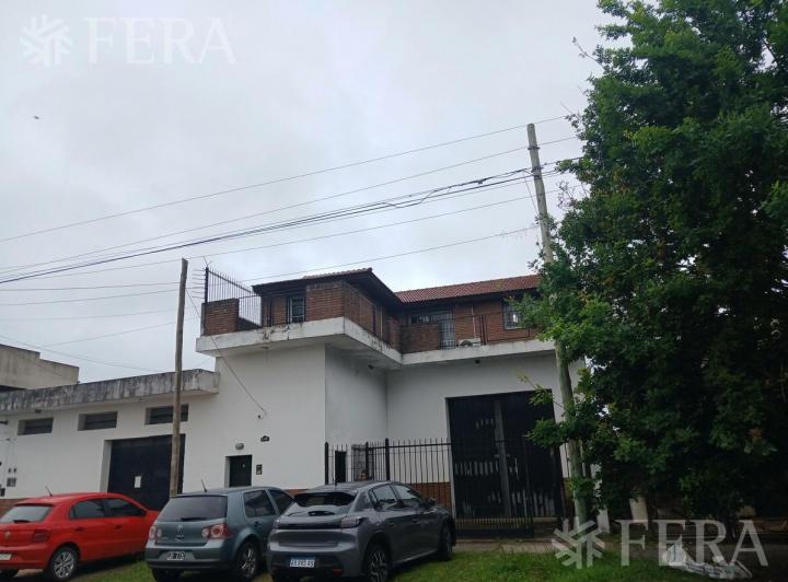 Bodega-Galpón · 424m²