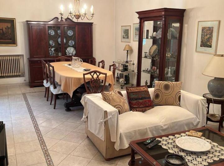 Casa · 190m² · 5 Ambientes