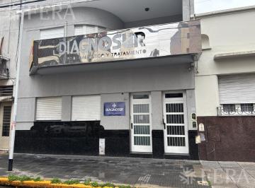 Oficina comercial · 220m² · 8 Ambientes · Alquiler de Oficina en Avellaneda