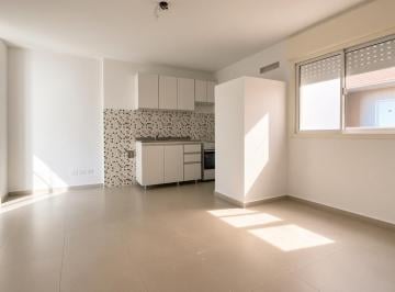Ventana con persiana · Departamento Loft Dividido - 1 Dormitorio