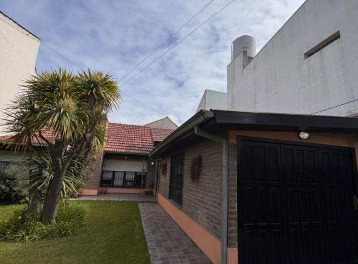 Casa · 138m² · 3 Ambientes · 1 Cochera