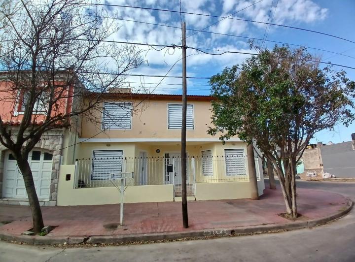Casa · 120m² · 6 Ambientes