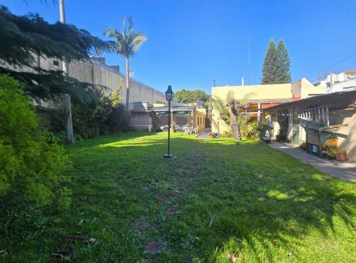 Casa · 510m² · 10 Ambientes · 2 Cocheras