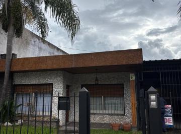 Casa de 3 ambientes, General San Martín · Venta San Martin Casa 3 Amb con Cochera