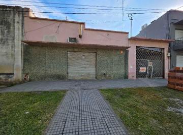 Bodega-Galpón · 355m² · Vendo Galpón Céntrico en Basavilbaso, Entre Ríos