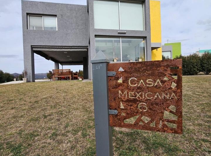 Casa · 100m² · 4 Ambientes · 1 Cochera