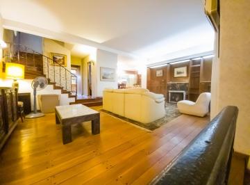 PH · 223m² · 8 Ambientes · 2 Cocheras · Casa/ph, Flores, 8 Ambientes, 3 Dorm, 2 Baños, 2 Toilette, Depend, Cochera (2 Autos), Patio, Quincho