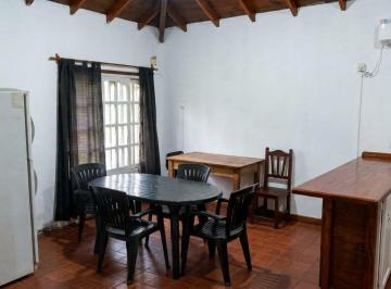 Quinta vacacional · 100m² · 2 Dormitorios · Alquiler Quinta con Pileta en Moreno