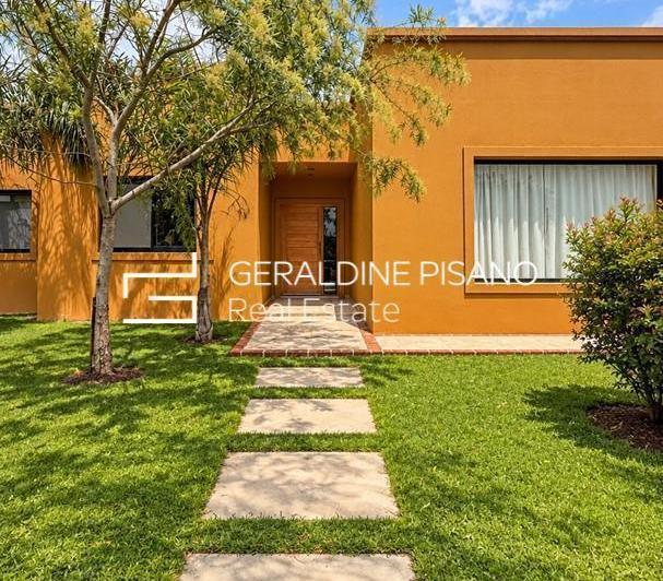 Casa · 165m² · 4 Ambientes · 1 Cochera
