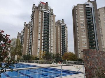 Departamento · 45m² · 2 Ambientes · ¡Alquiler! Dpto de 1 Dormitorio en Complejo Alto Villasol - Torre Bastión