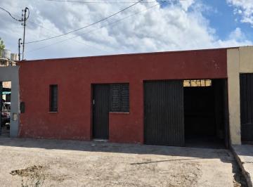 Bodega-Galpón · 170m² · Galpon en Venta en Godoy Cruz