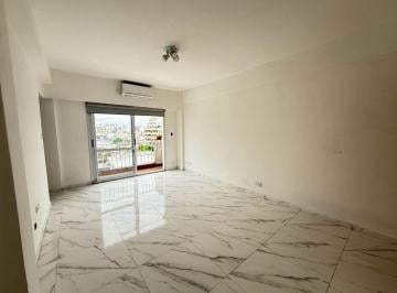Departamento · 38m² · 2 Ambientes · Venta Depto 2 Amb Balcon Reciclado Floresta