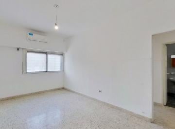 Departamento · 37m² · 2 Ambientes · Departamento 2 Ambientes en Avellaneda Al Frente con Patio