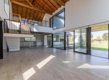 Casa · 260m² · 7 Ambientes · 2 Cocheras · Casa en Venta en La Rinconada