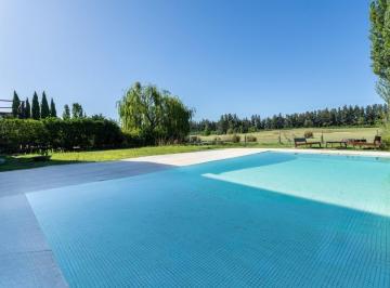 Casa · 490m² · 6 Ambientes · 2 Cocheras · Casa en Alq. Temporario en El Golf, Nordelta, Tigre