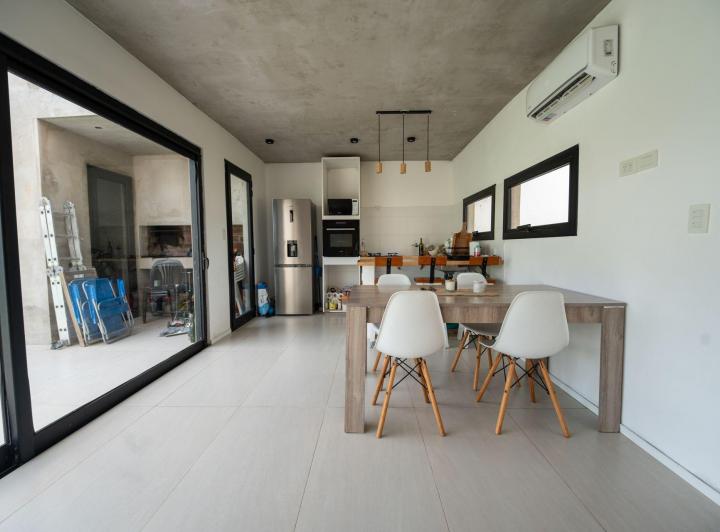 Casa · 83m² · 3 Ambientes
