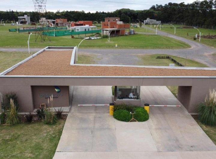 Terreno · 300m²