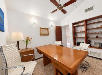 Oficina comercial de 4 ambientes, Córdoba · Oficina Comercial de 100 m² con 2 Baños en Alquiler en Cerro de Las Rosas