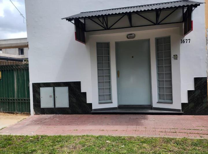 Bodega-Galpón · 200m²