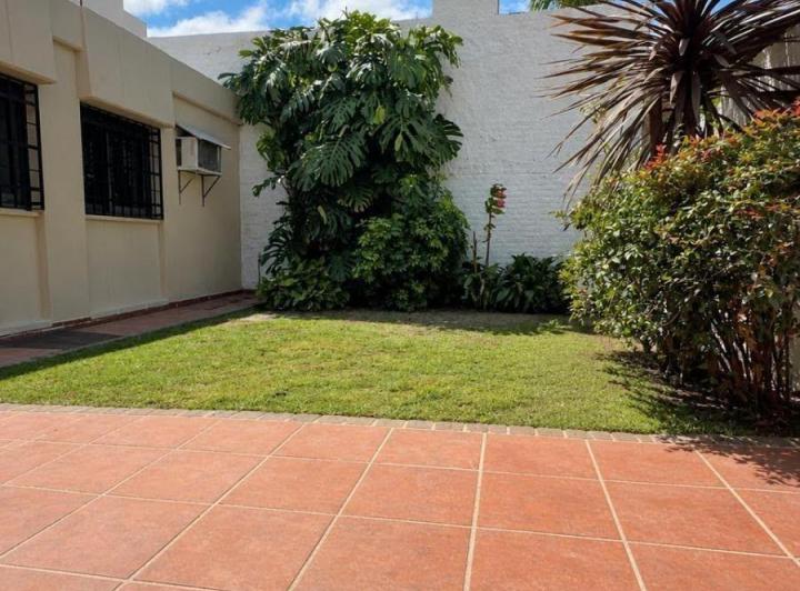 Casa · 300m² · 7 Ambientes